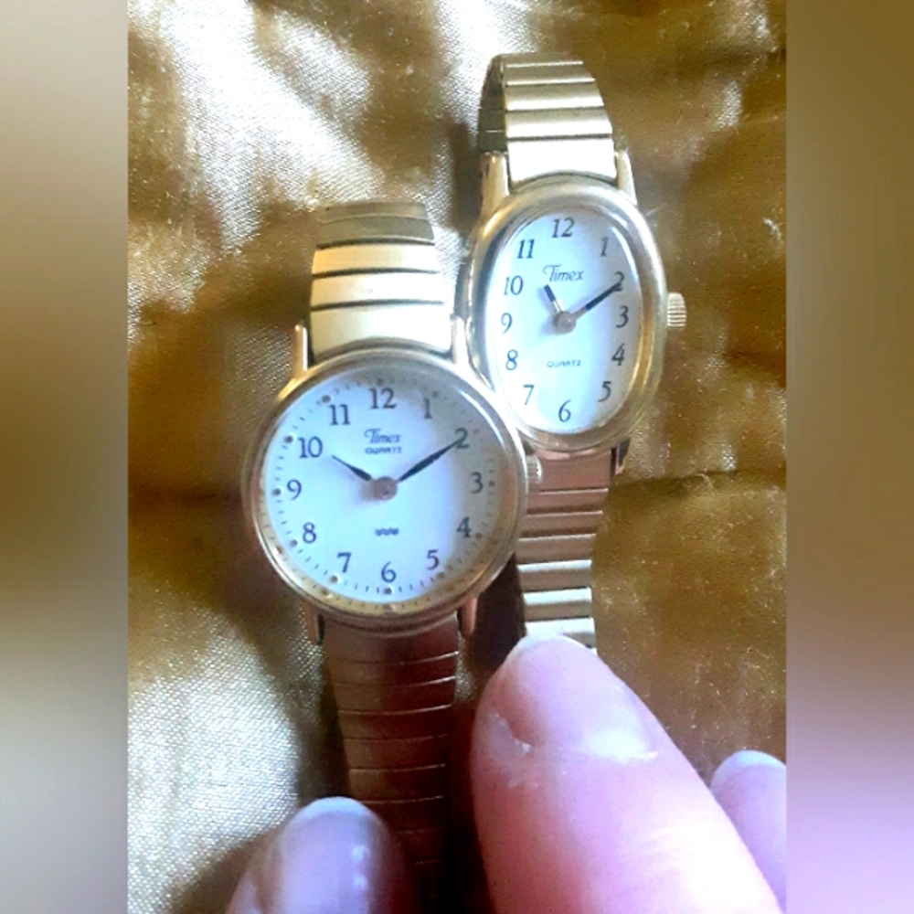 Set of 2 Ladies Timex Watches